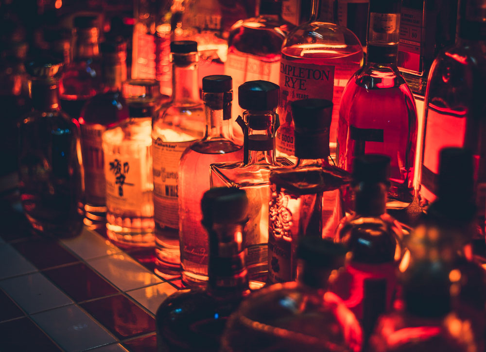 Elevating Your Home Bar Essential Tips for Building an Impressive Bourbon Collection
