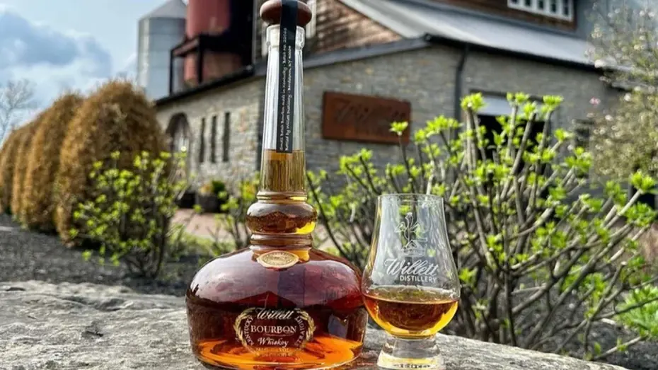 Willett Pot Still Reserve's unique bottle design